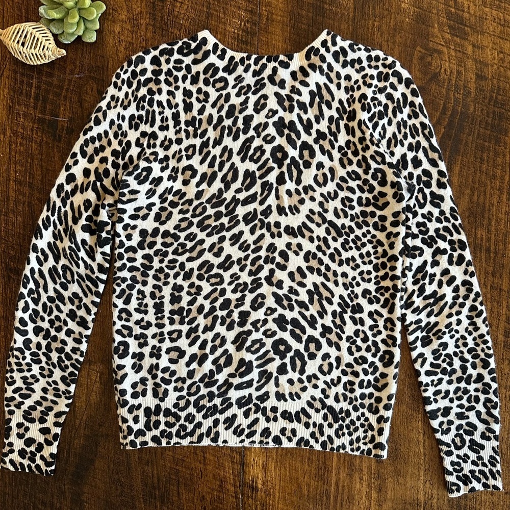 Equipment | Sloane Leopard Print 100% Cashmere Crewneck Sweater, Size S - Picture 3 of 8